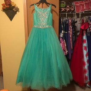 Girls pageant gown